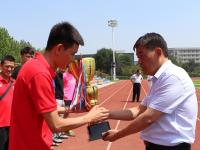 IM电竞下载-羊北队在比赛中逆转战绩，赢得掌声喝彩