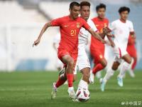 IM电竞博彩-包含球员实力突出，国内足球联赛比赛精彩非凡的词条