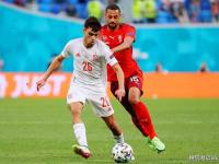 LOL直播-罗马尼亚队发挥出色，轻松击败冰岛