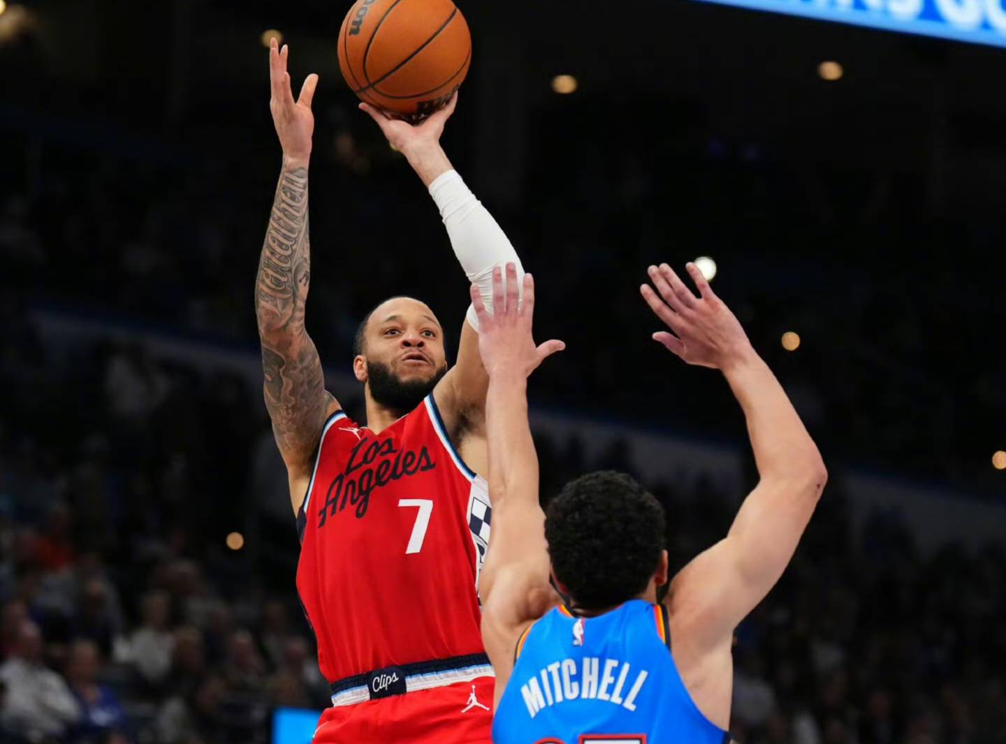 快船遭雷霆逆转,失去七连胜 快船遭雷霆逆转,失去七连胜