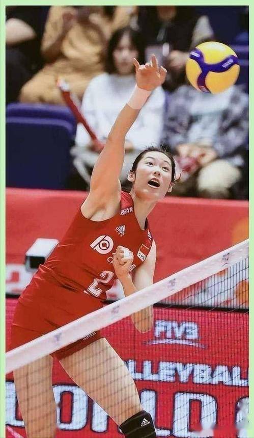 意大利女队球员大放异彩,率队斩获胜利的简单介绍 意大利女队球员大放异彩,率队斩获胜利的简单介绍