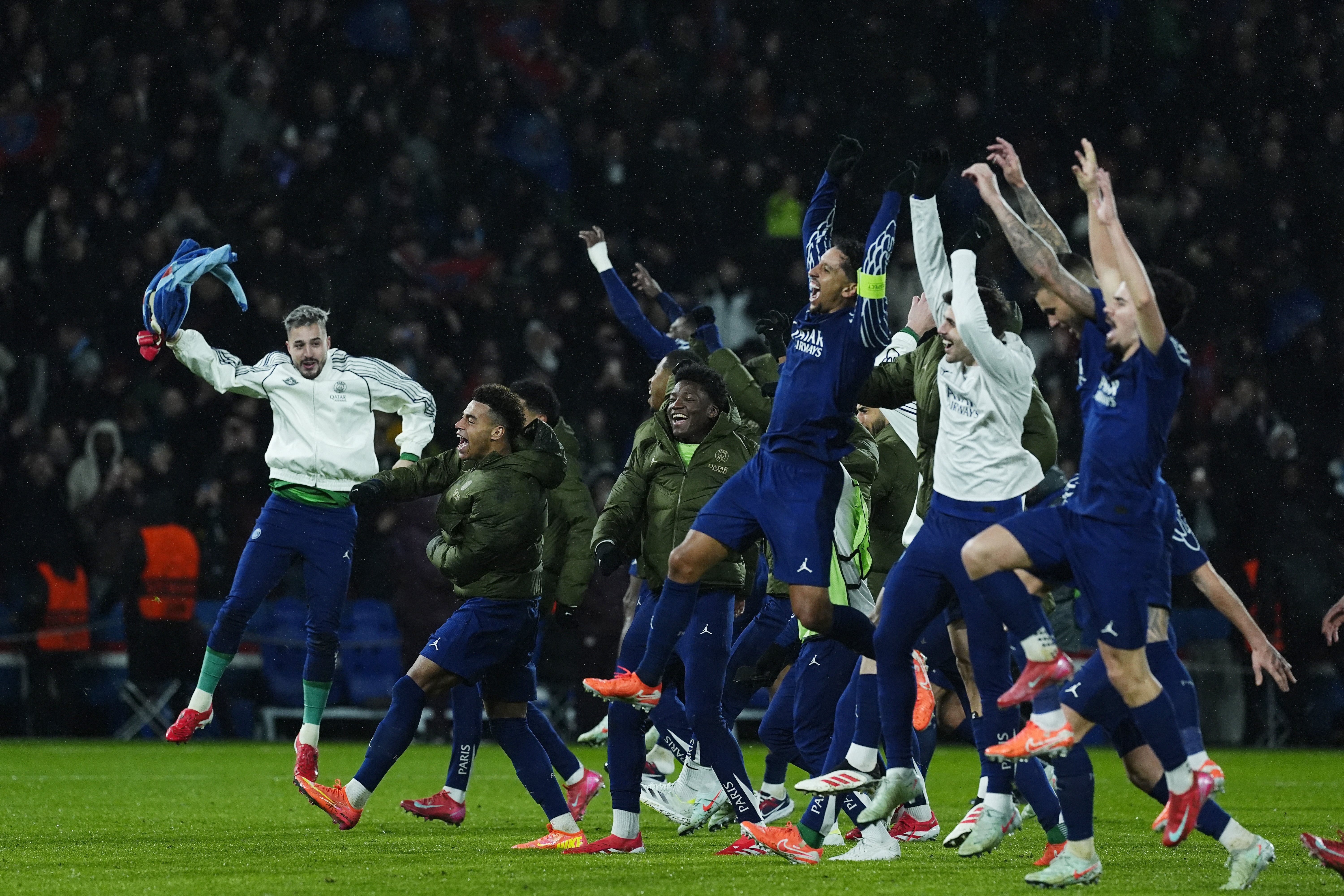 包含曼城绝杀对手,欧冠四强悬念待揭晓!的词条 包含曼城绝杀对手,欧冠四强悬念待揭晓!的词条