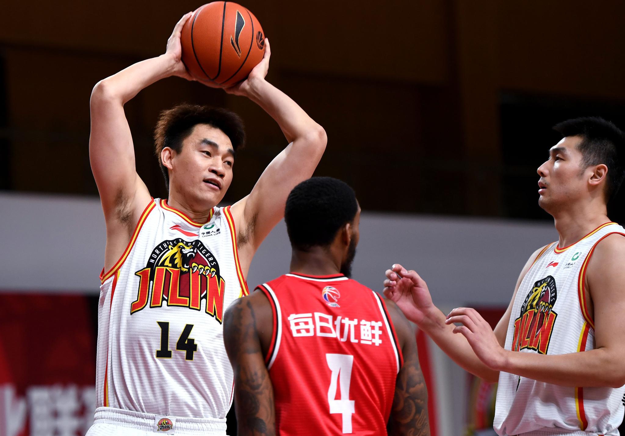 包含九台农商银行参与CBA公益活动,助力贫困地区学生的词条 包含九台农商银行参与CBA公益活动,助力贫困地区学生的词条