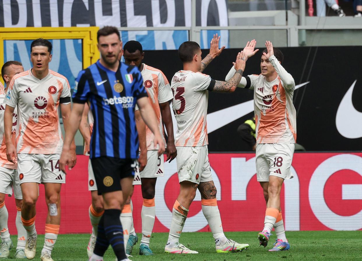 罗马前锋入选国家队,备战国际比赛 罗马前锋入选国家队,备战国际比赛