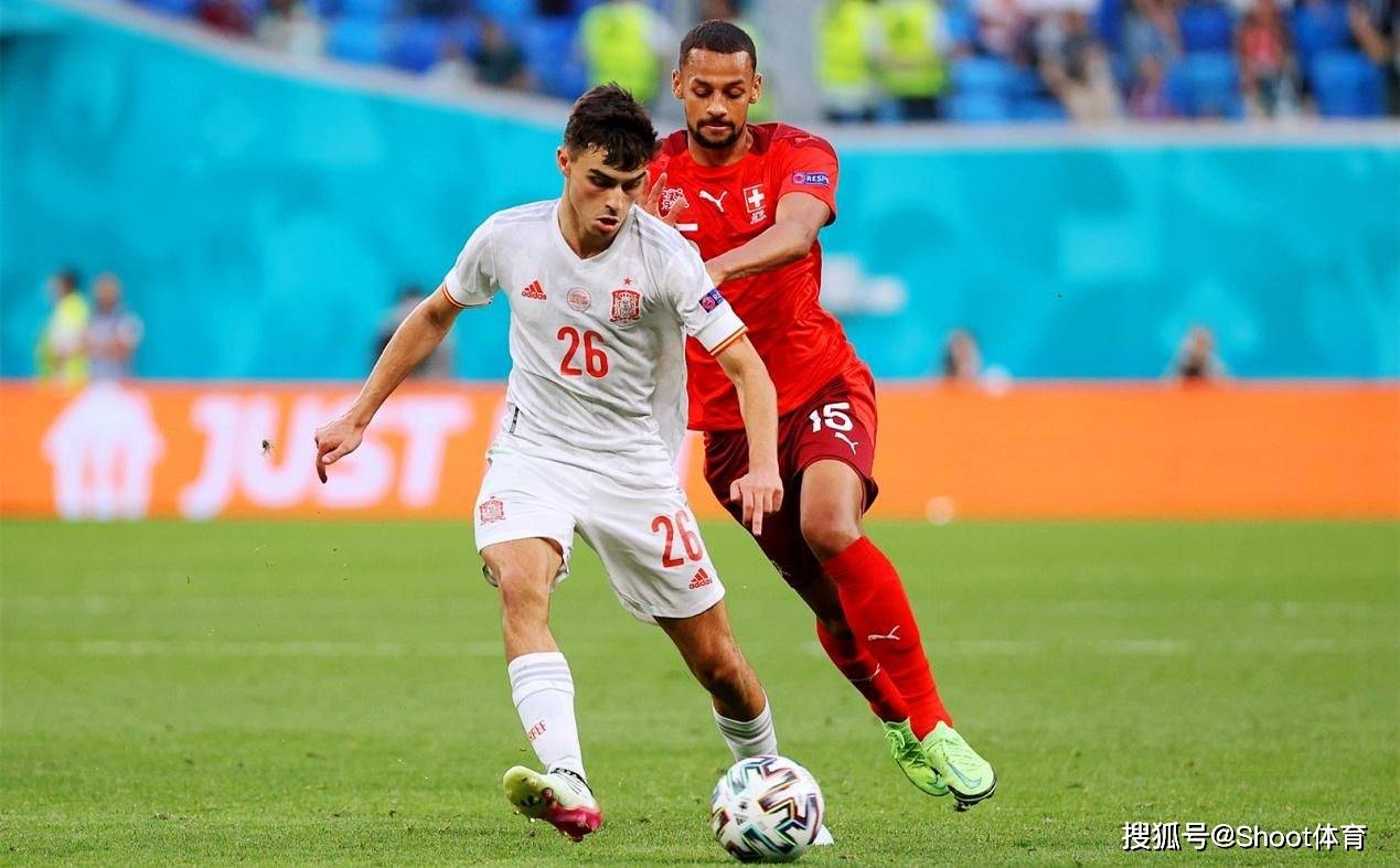 罗马尼亚队发挥出色,轻松击败冰岛 罗马尼亚队发挥出色,轻松击败冰岛