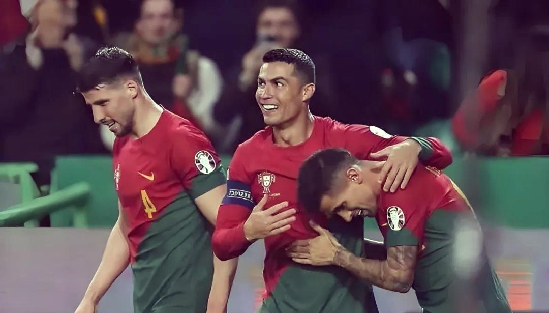 丹麦球队在欧国联中表现出色，巧夺半决赛席位