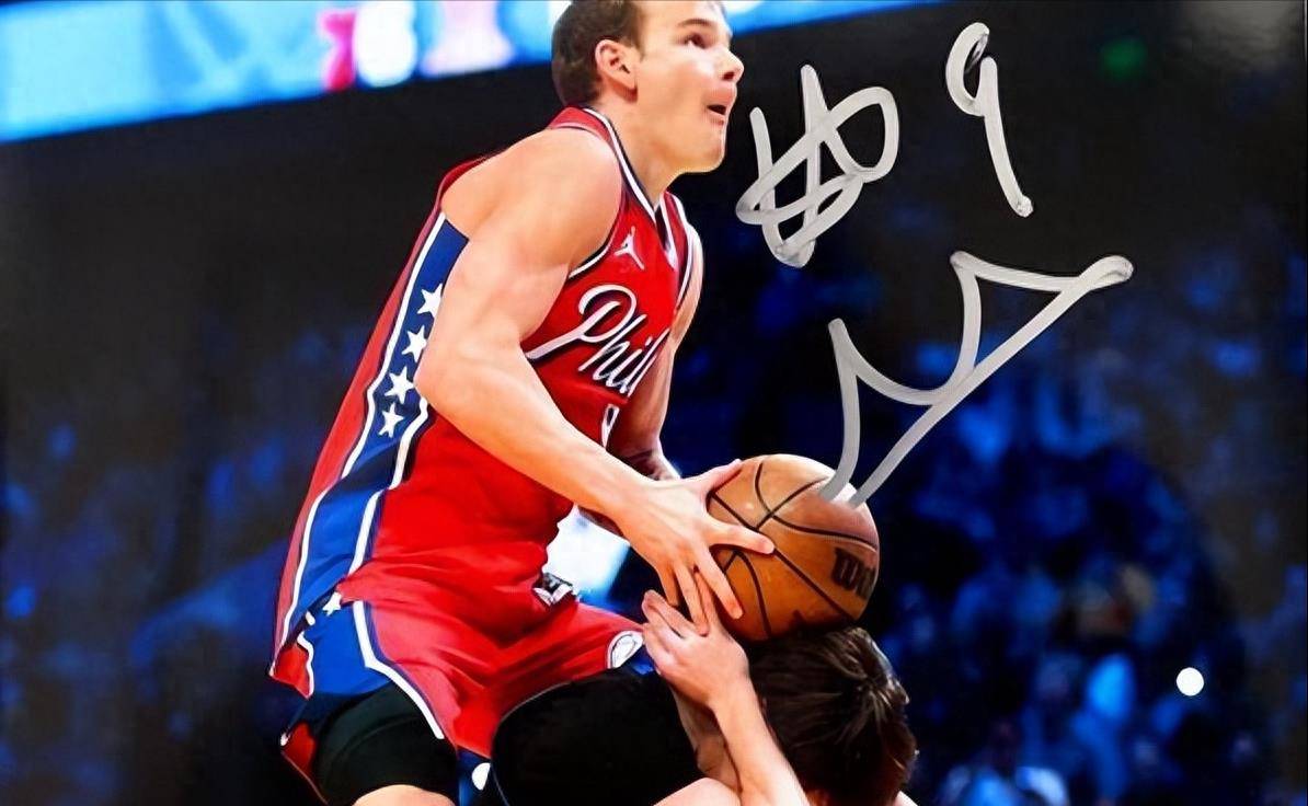 包含阿尔维斯加盟里昂，将为球队注入新活力的词条