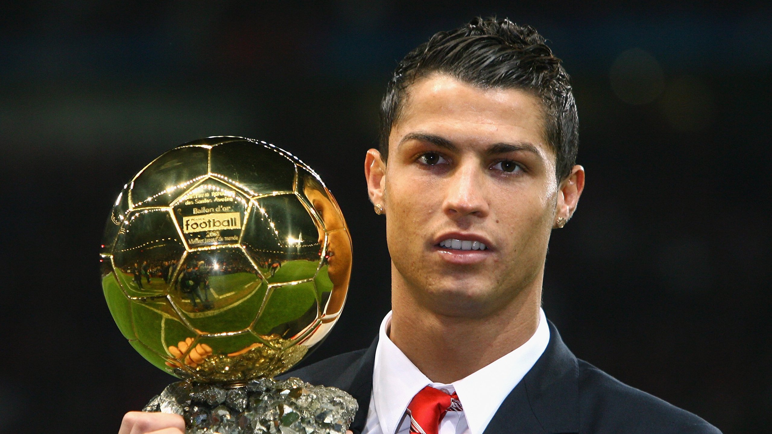 红龙崛起，阿拉巴关键一传，威尔士带走温布利